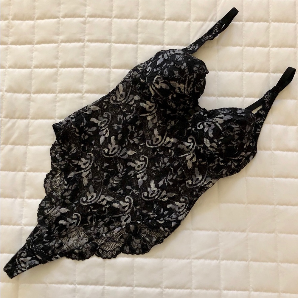 Vintage Black & Silver Lace Teddy🖤🤍